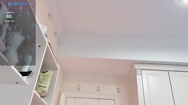 Snapshot of Ya-Ya- chatting on 11.24.25 Ya-Ya- online show from 11.24.25