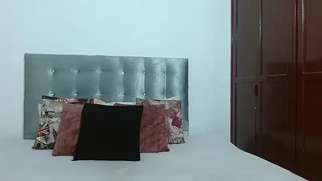 DaiishaWolf online show from 09.12.25