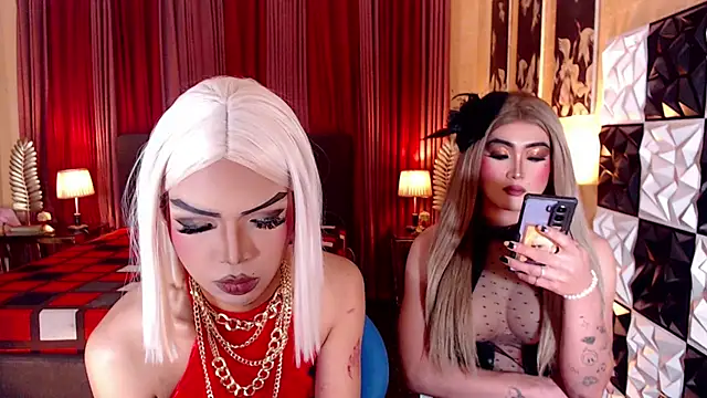 Snapshot of XinFuckingLust chatting on 02.06.26 XinFuckingLust online show from 02.06.26