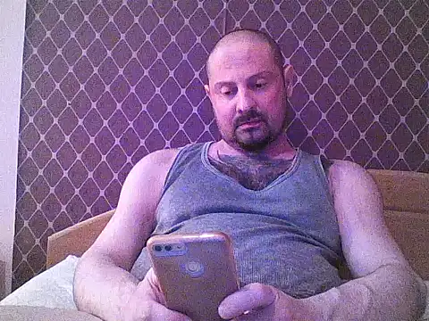 Snapshot of _NEREZA_ chatting on 06.18.26 NEREZA online show from 06.18.26