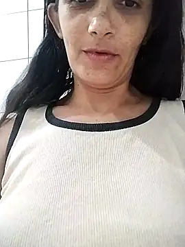 Snapshot of dan_tara chatting on 02.06.26 dan tara online show from 02.06.26