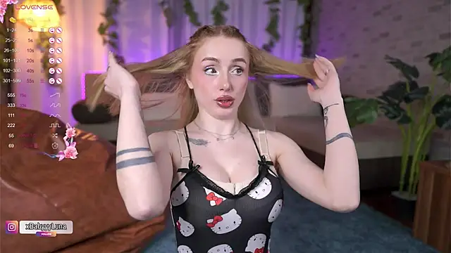 BabyyyLunaX online show from 05.12.26