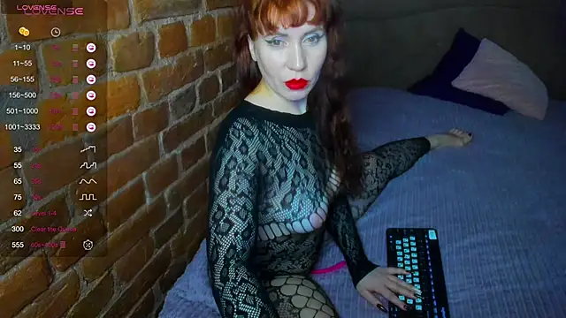 Cutiee Alicee online show from 02.01.25