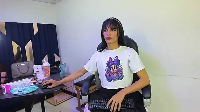 Aisha hotts777 online show from 04.11.26