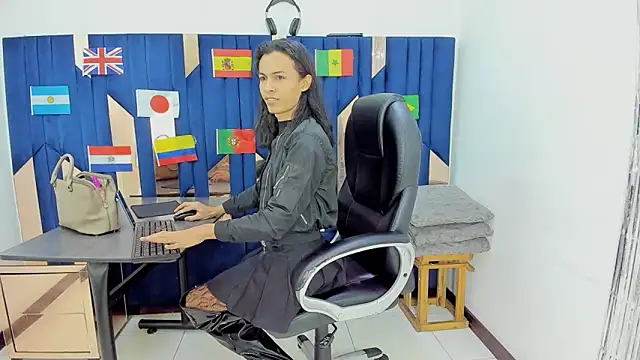 Aisha hotts777 online show from 06.29.26