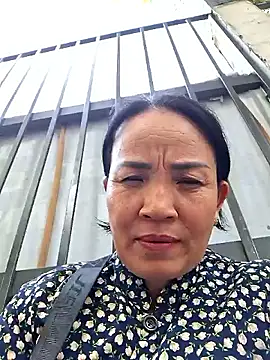 Snapshot of __Mihmih__ chatting on 09.23.25 Mihmih online show from 09.23.25