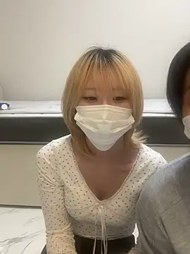 Snapshot of reon_reonreon chatting on 02.28.26 reon reonreon online show from 02.28.26