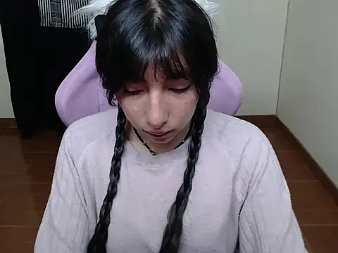 Snapshot of ScarlettShirahoshi chatting on 11.27.25 ScarlettShirahoshi online show from 11.27.25