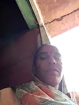 Snapshot of Pinky12A chatting on 10.03.25 Pinky12A online show from 10.03.25