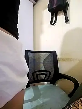 Snapshot of Lissa_xinh09 chatting on 09.11.25 Lissa xinh09 online show from 09.11.25