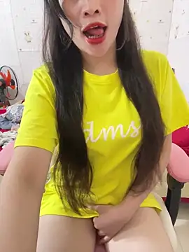 Snapshot of Lissa_xinh09 chatting on 11.28.25 Lissa xinh09 online show from 11.28.25