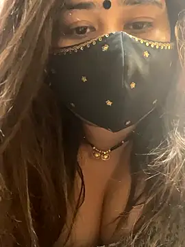 Snapshot of indian-hotmilfs chatting on 11.04.25 indian-hotmilfs online show from 11.04.25