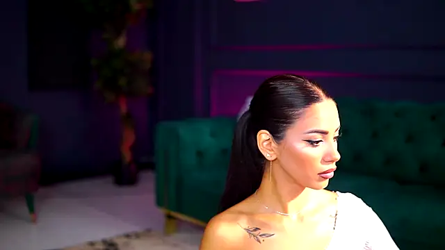 SiennaRuh online show from 09.20.25