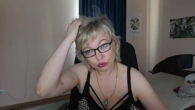 Snapshot of Rosette_Pricky chatting on 09.14.25 Rosette Pricky online show from 09.14.25