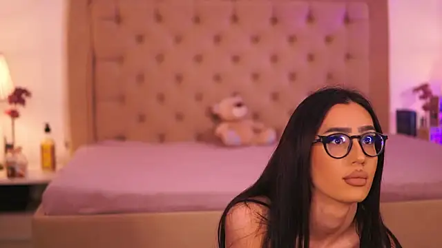 ChloeObril online show from 04.16.26