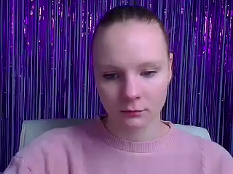 Snapshot of Kassandra_XX chatting on 09.27.25 Kassandra XX online show from 09.27.25