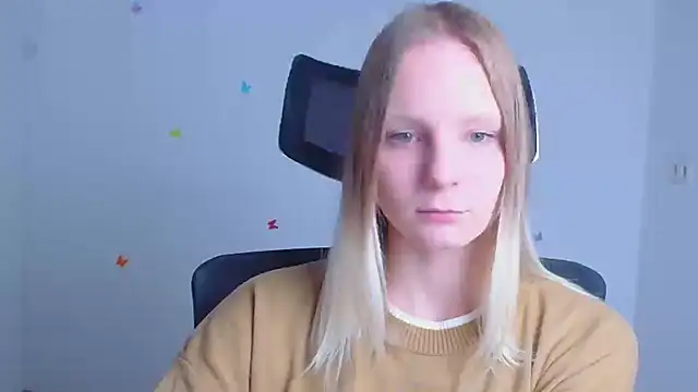 Snapshot of Kassandra_XX chatting on 10.04.25 Kassandra XX online show from 10.04.25