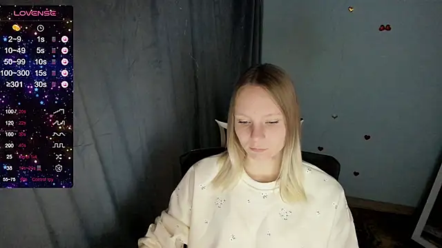 Snapshot of Kassandra_XX chatting on 10.12.25 Kassandra XX online show from 10.12.25