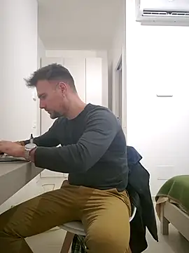 mrlyuis online show from 12.16.25