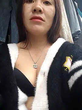 Snapshot of TinTim02 chatting on 03.04.26 TinTim02 online show from 03.04.26