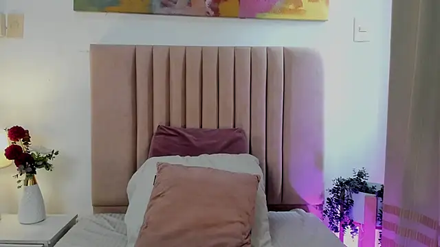 SagiraBelle online show from 10.03.25