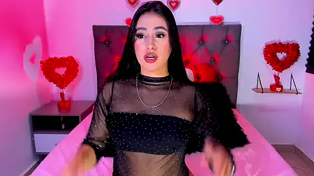 SagiraBelle online show from 02.15.26