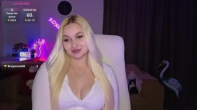 Snapshot of adrelaxina chatting on 05.24.26 adrelaxina online show from 05.24.26