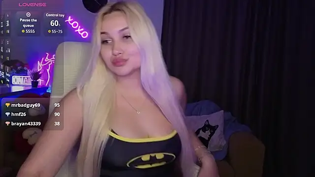 Snapshot of adrelaxina chatting on 05.30.26 adrelaxina online show from 05.30.26