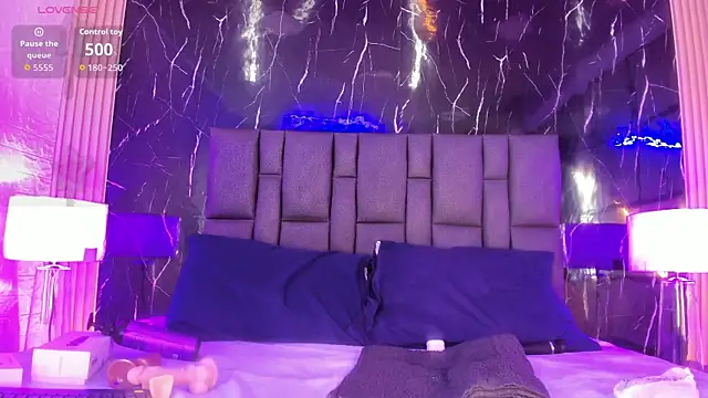 BustyGlow online show from 03.19.26