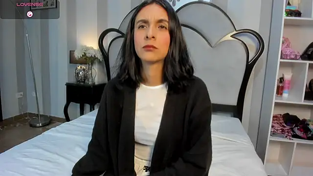 MiaAmore  online show from 01.13.26