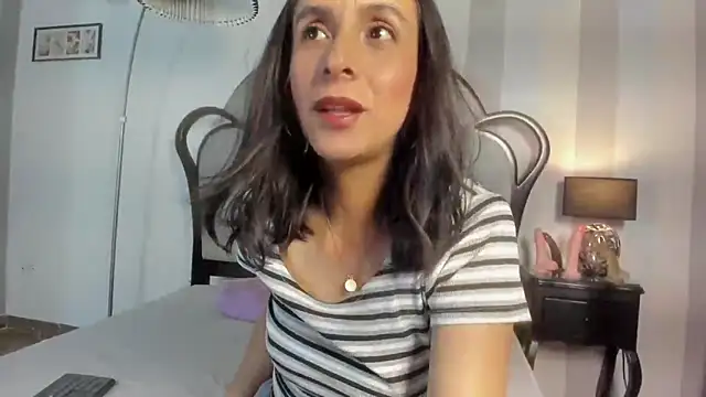 MiaAmore  online show from 04.01.26