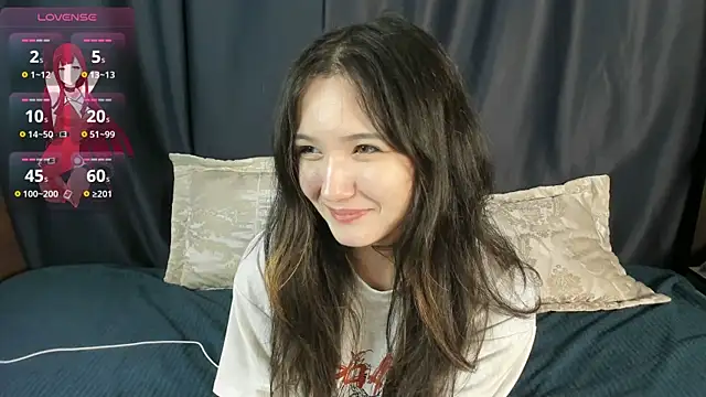 Snapshot of DanasWhisper chatting on 05.29.26 DanasWhisper online show from 05.29.26