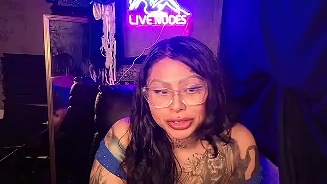 chicanachic13 online show from 02.20.26