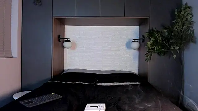 AustinJones  online show from 11.21.25