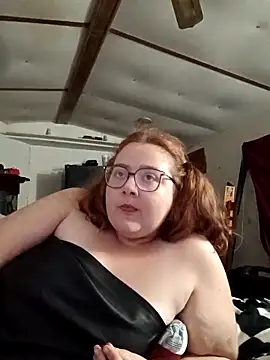 XEmoxkittyx online show from 02.15.26