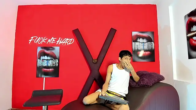 BEAUTY BOYS1 online show from 03.11.26