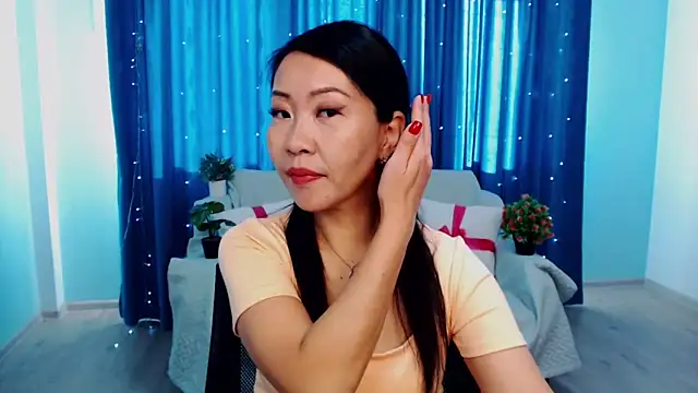 LiaPak online show from 09.25.25