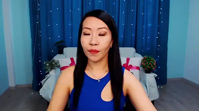 LiaPak online show from 10.27.25