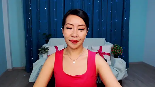 LiaPak online show from 11.07.25