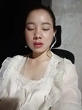 Snapshot of milo123-xx chatting on 06.19.26 milo123-xx online show from 06.19.26