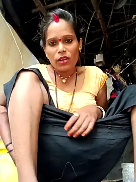 cute diya 12 online show from 10.14.25