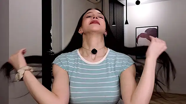 EviaRabasca online show from 02.20.26