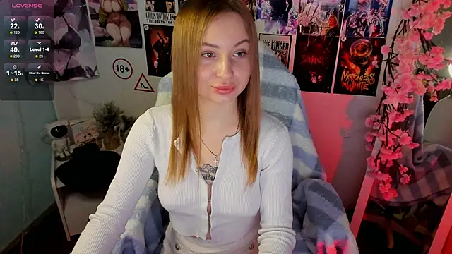 Snapshot of Rose_se chatting on 11.27.25 Rose se online show from 11.27.25