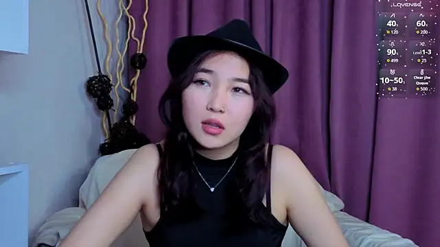 ColettaMejias online show from 11.14.25