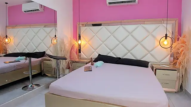 Snapshot of LiamHeat chatting on 09.12.25 LiamHeat online show from 09.12.25