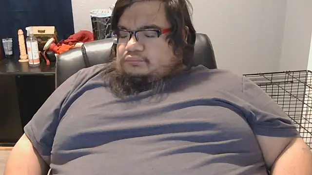 Snapshot of chubbyboy1997 chatting on 09.28.25 chubbyboy1997 online show from 09.28.25