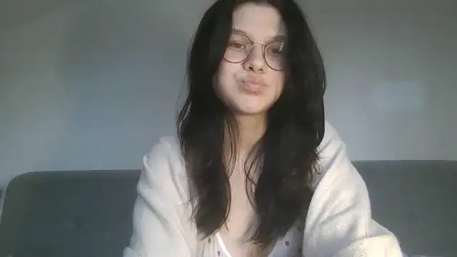 LaVostraDorothy online show from 11.12.25