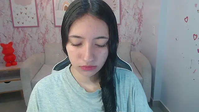 Snapshot of Kylie_ch1 chatting on 11.09.25 Kylie ch1 online show from 11.09.25