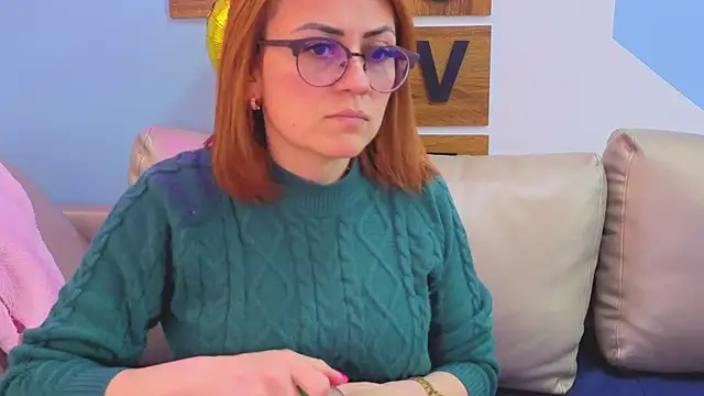 Snapshot of Victoria_Fallon chatting on 10.23.25 Victoria Fallon online show from 10.23.25