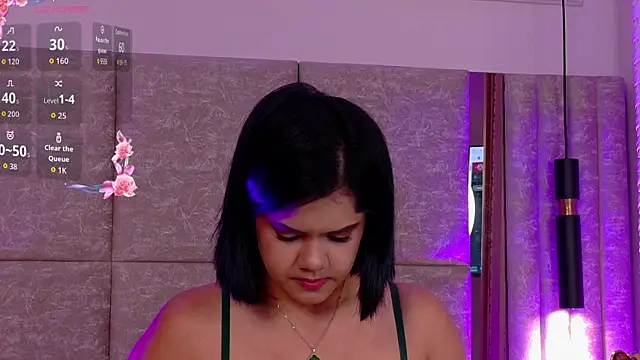 Snapshot of Martina-Roberts- chatting on 10.15.25 Martina-Roberts- online show from 10.15.25